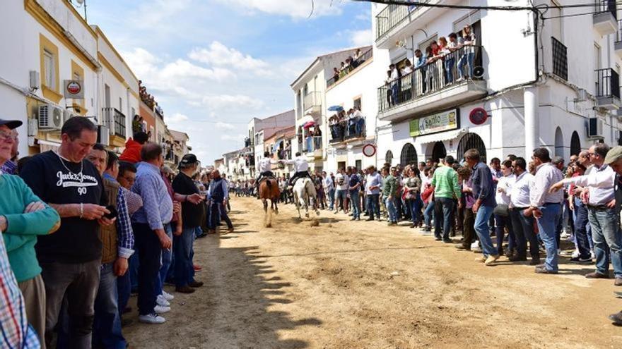 D A De La Luz Arroyo De La Luz Arte Emoci N Y Arena En La Corredera