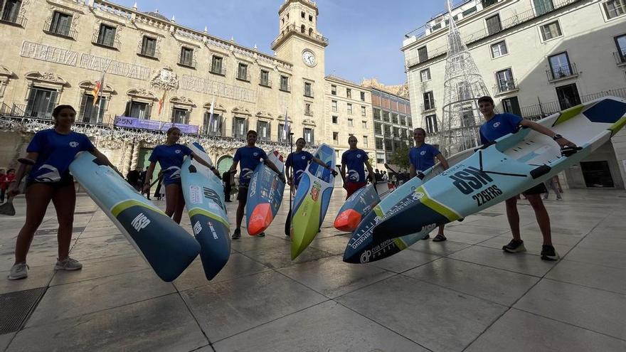 Alicante acoge una prueba del campeonato internacional de Paddle Surf