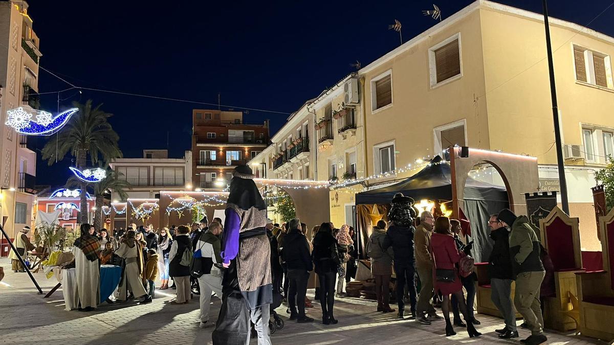 El Campamento Real Se Instala En La Plaza De Arriba De Elda Informaci N