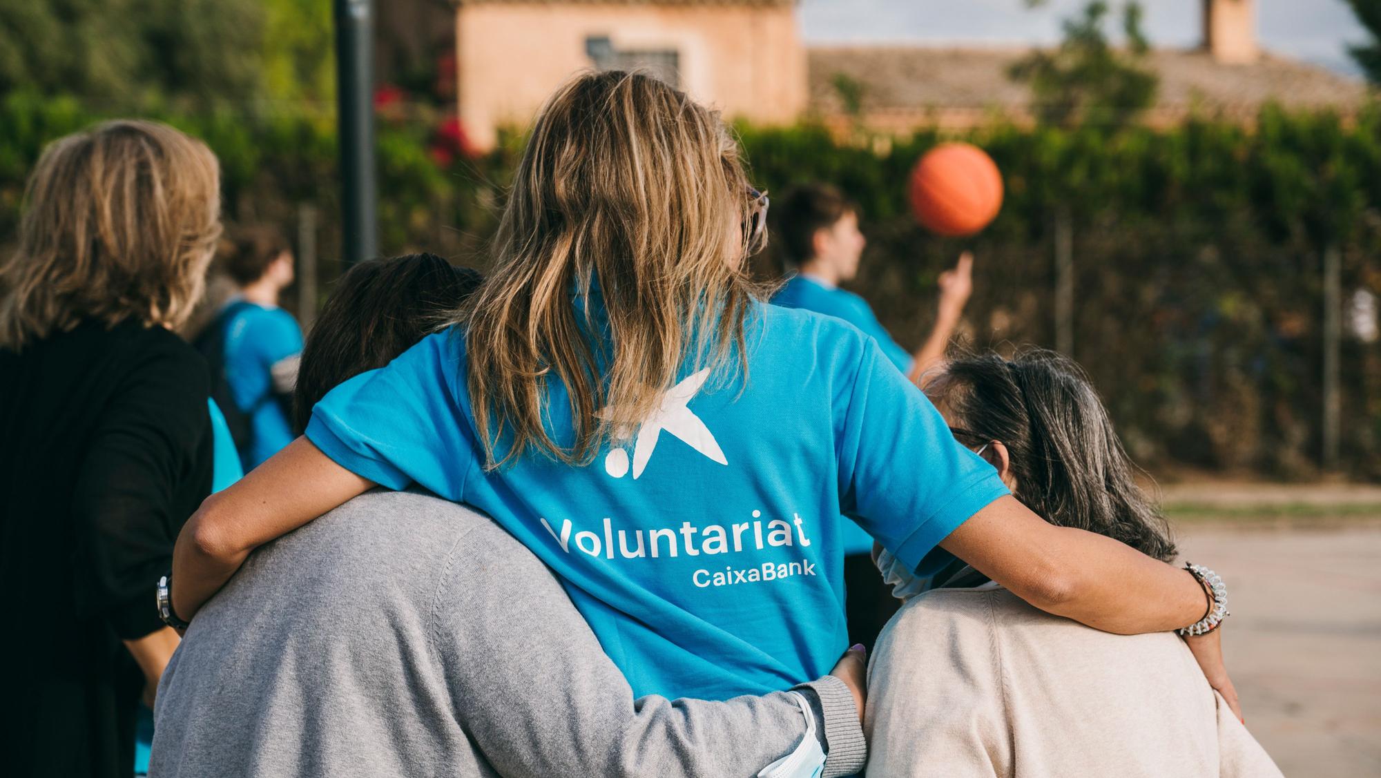 M S De Voluntarios Se Movilizan En La Celebraci N De La Semana