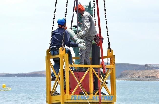 NEPTUNO MELENARA BRAZO TRIDENTE