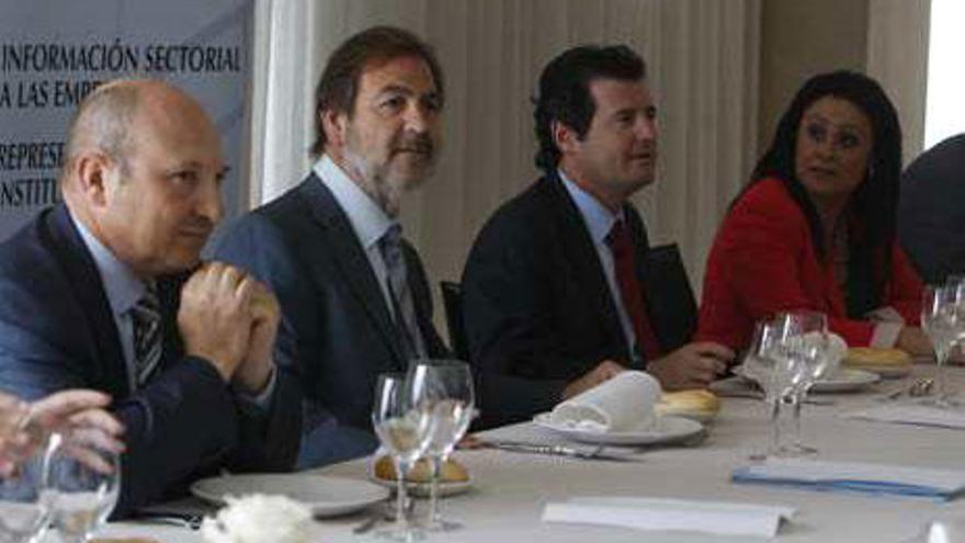 Encuentro del vicepresidente del Consell con la directiva de FOPA.