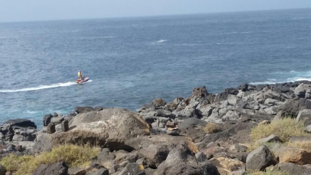 Dispositivo de búsqueda del pescador desaparecido en Lanzarote