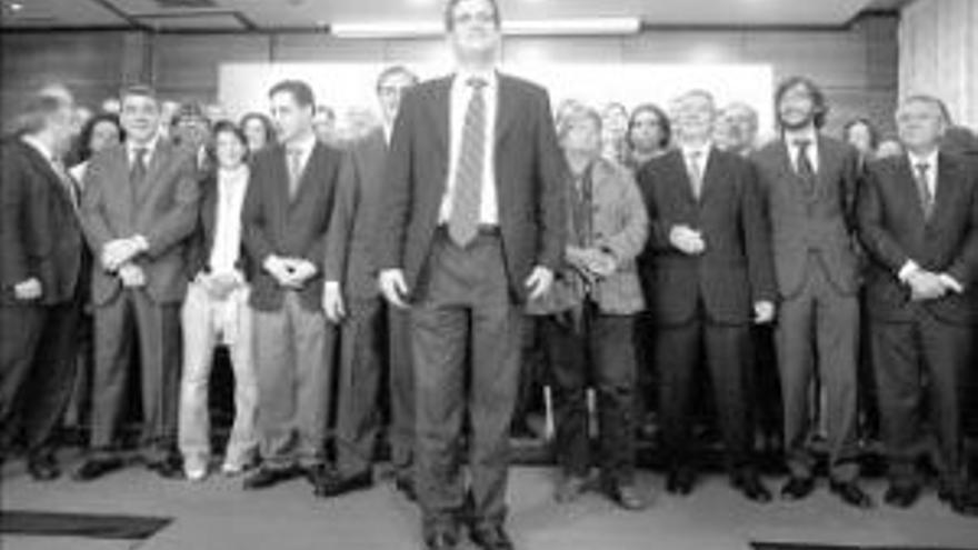 Rajoy aborta otra crisis en el PP vasco por la relación con el PNV