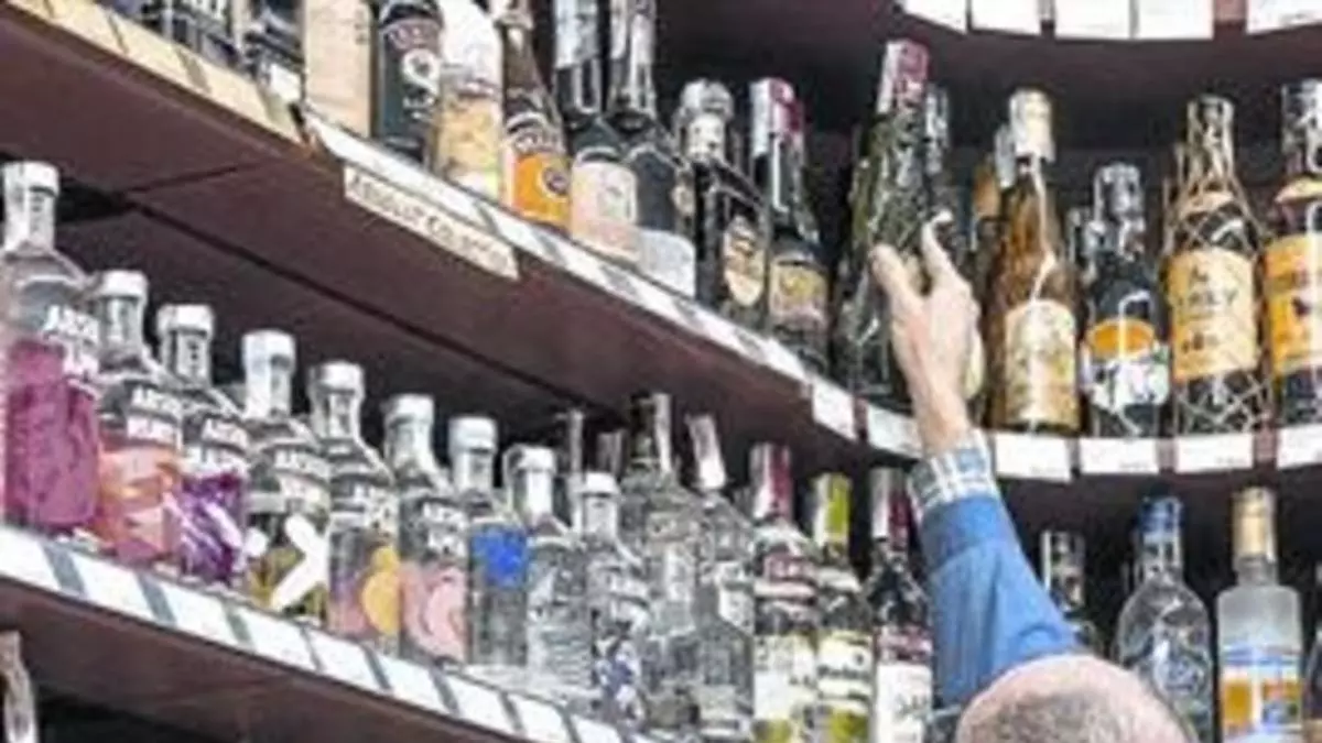 15 sociedades m谷dicas piden que las etiquetas de las bebidas alcoh車licas alerten de pueden producir c芍ncer