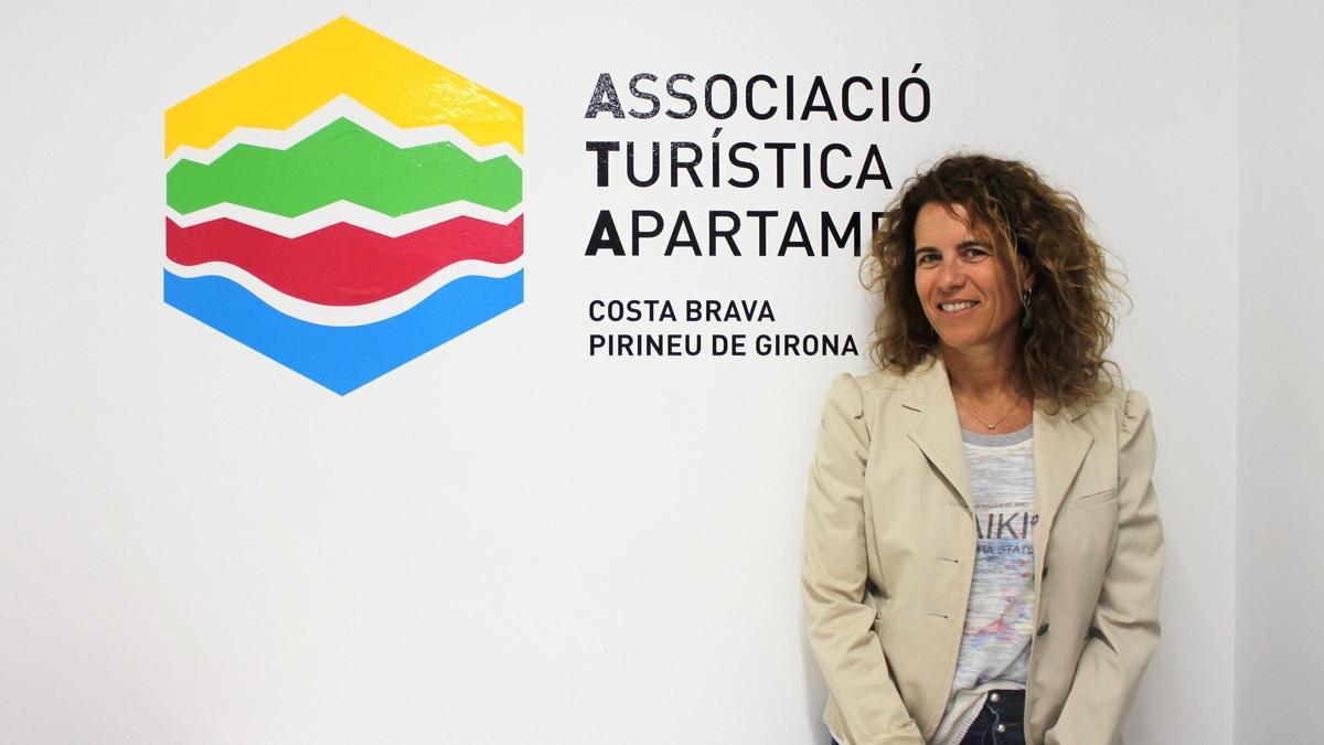 La presidenta de l’Associació Turística d’Apartaments Costa Brava-Pirineu de Girona (ATA), Esther Torrent.