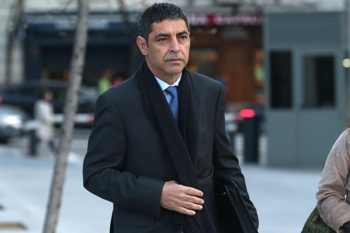 La Fiscalia acusarà divendres per rebel·lió Trapero i els líders del procés La Fiscalia acusarà divendres per rebel·lió Trapero i els líders del procés