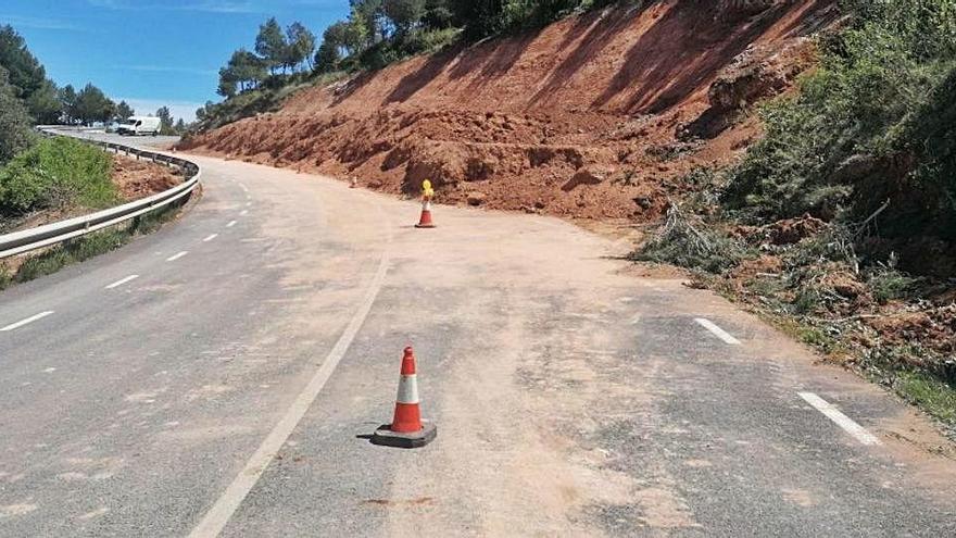 Tram de la carretera de Can Maçana que està regulat per semàfors