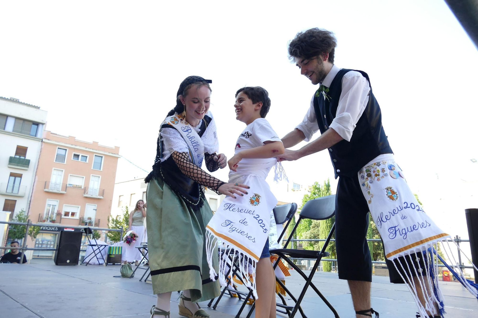 Figueres renova el seu pubillatge en un acte emotiu i ple d'orgull de ciutat