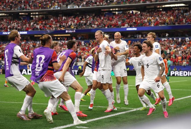 Una obra de arte de Nusa y un gol decisivo Haaland meten a Noruega en octavos