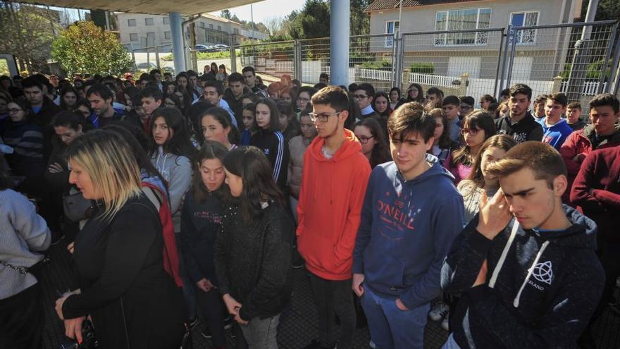 Violencia machista | Concentraciones en Valga contra el asesinato de asesinato de María José Aboy