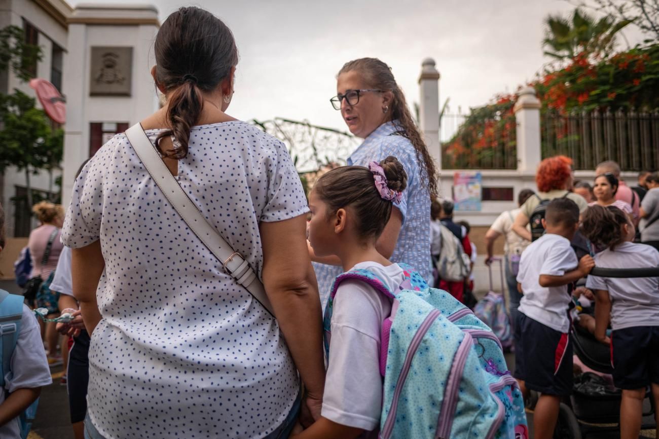 El calor obliga a más de 10.000 alumnos en Tenerife a cambiar su jornada escolar