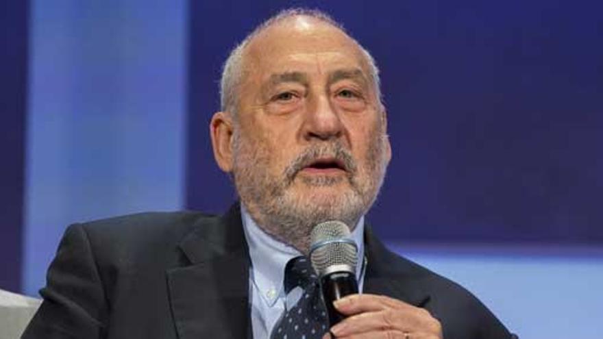 Stiglitz, Nobel de Economía, durante su discurso.