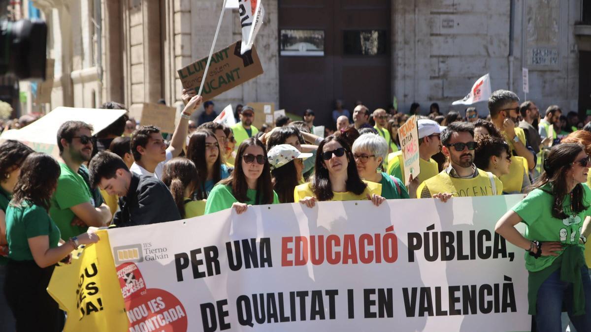 Manifestación de profesores por la calles de València el pasado marzo.