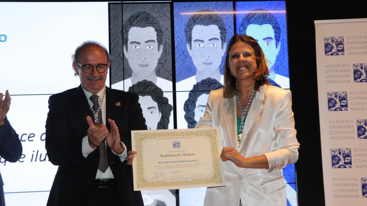 Con un discurso sobre Las vacunas maternas en tiempos de pandemias: pasado, presente y futuro, Noelia Rodríguez Blanco, profesora del CEU de Elche ingresó el pasado miércoles en la Academia de Enfermería de la Comunitat Valenciana.