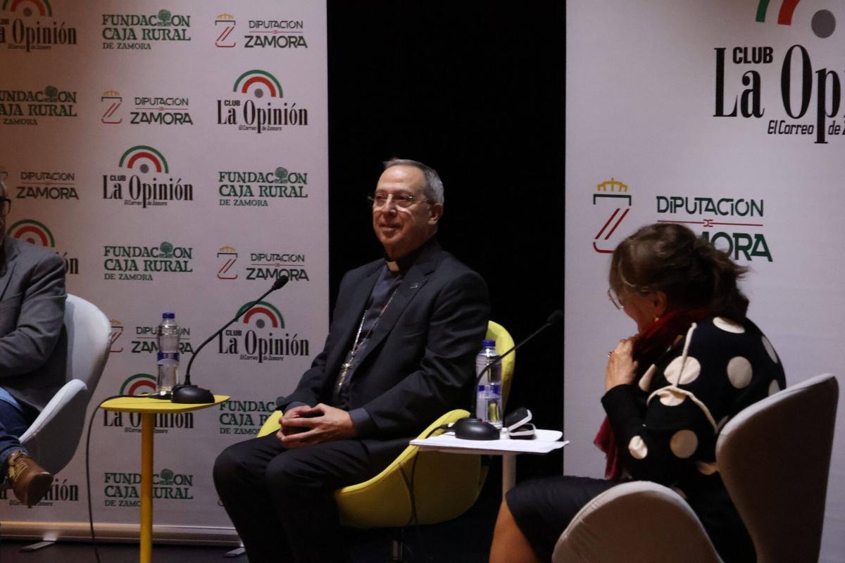 Club LA OPINIÓN-EL CORREO DE ZAMORA Entrevista mesa redonda con el obispo de Zamora, Fernando Valera.