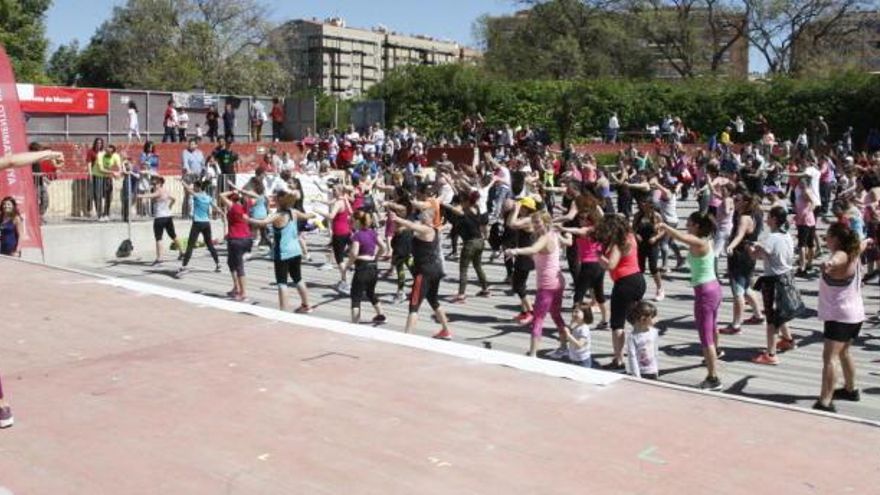 Entrenamientos, escuelas deportivas y gimnasios también se clausuran quince días