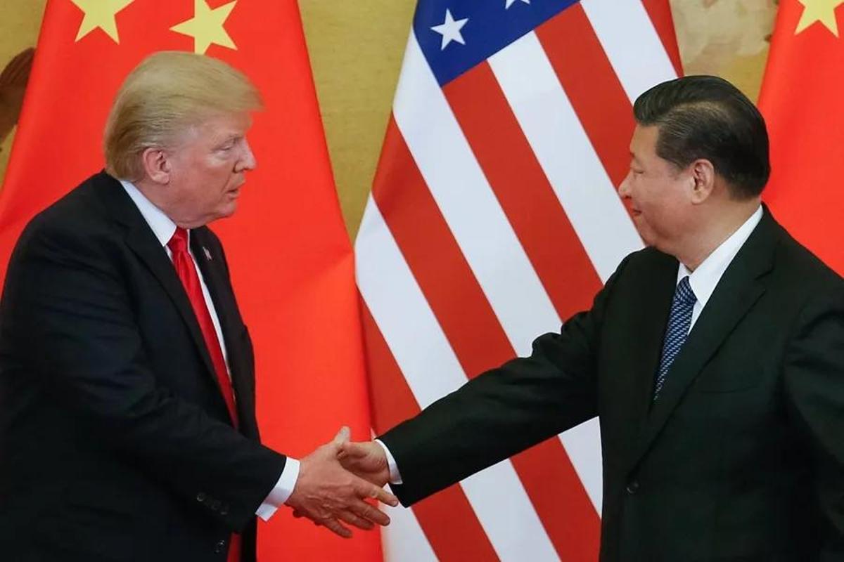 Donld Trump i Xi Jinping en una imatge darxiu Donld Trump i Xi Jinping en una imatge darxiu