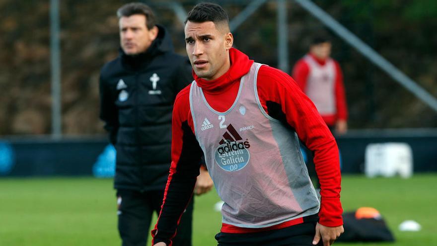 Hugo Mallo en un entrenamiento del Celta en A Madroa // R. Grobas