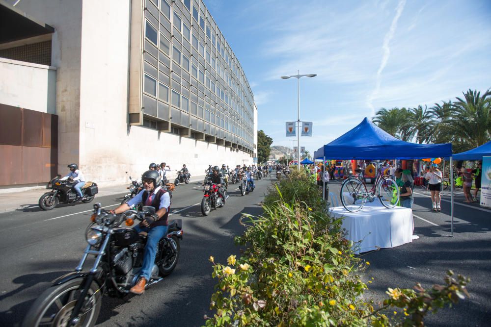 Motos custom y vintage invaden Alicante para luchar contra el cáncer de próstata