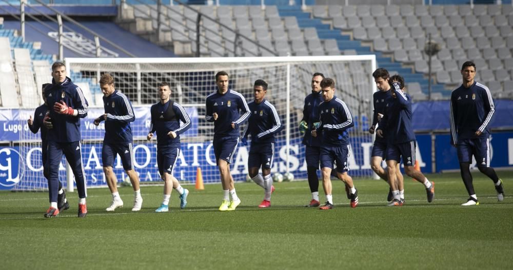 Entrenamiento del Real Oviedo de fútbol en el Carl