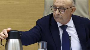 El jutge accepta investigar  els béns de Montoro i la seva dona