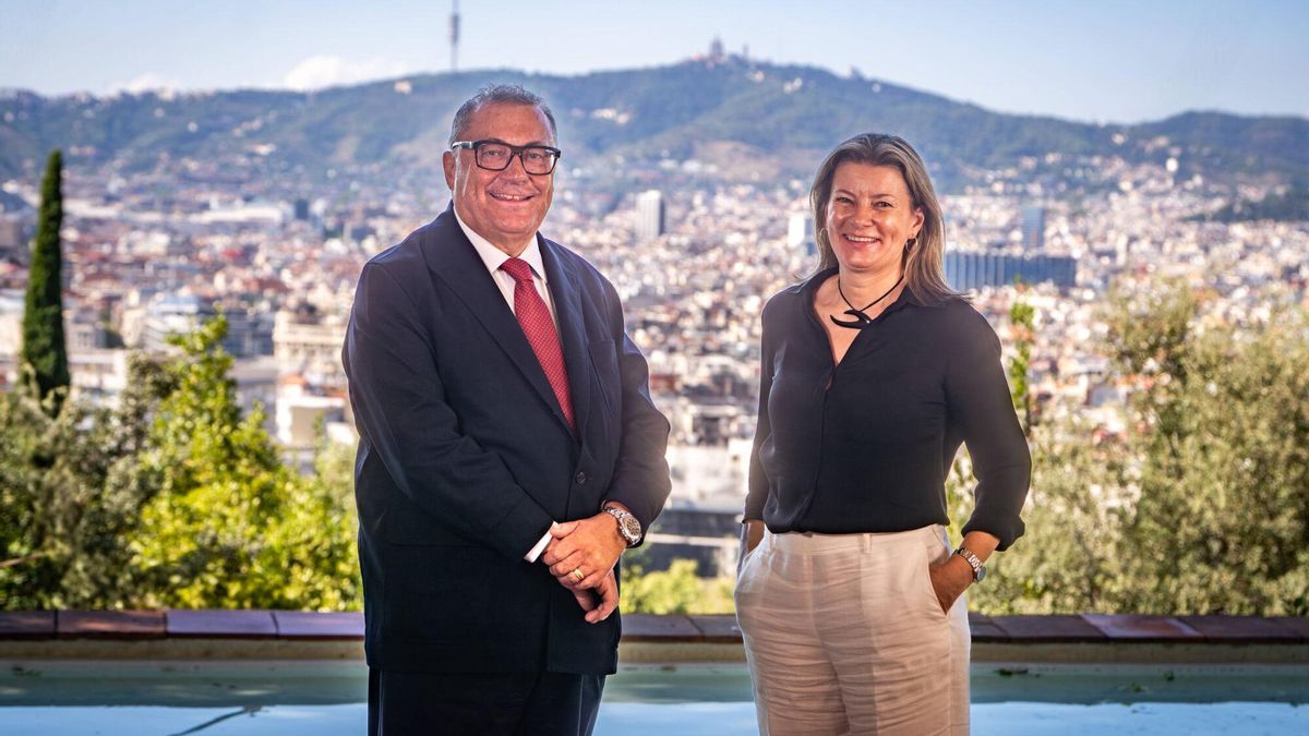 Ramon Agenjo y Sara Puig abren la Mercè con los premios Barceloní y Barcelonina de l’Any