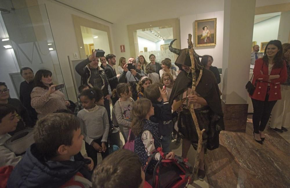 'Noche en los museos' con niños en el Mubam