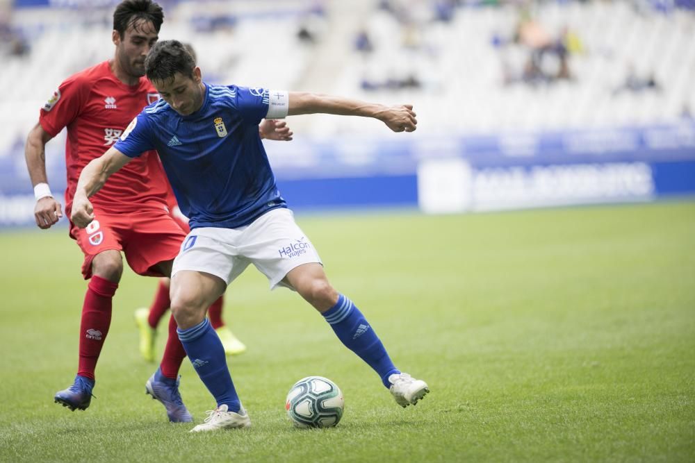 El partido del Oviedo ante el Numancia, en imágenes.