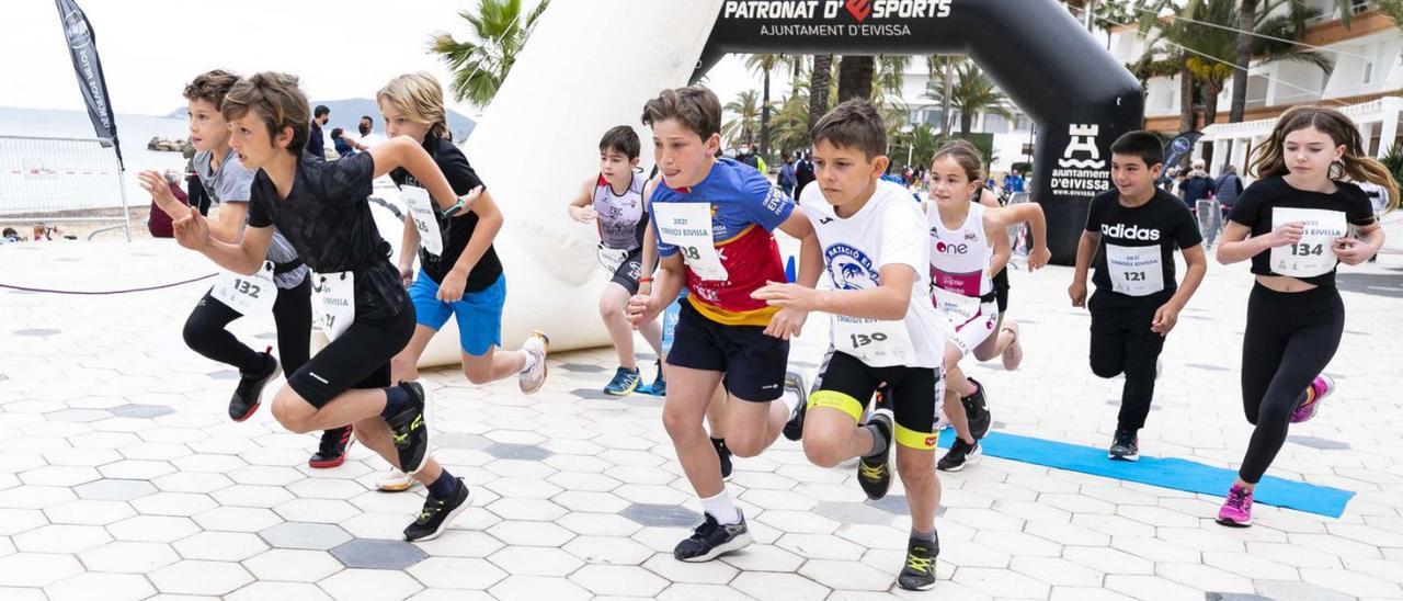 Figueretes, primera cita del Circuito Trikids 2022 | IBIZA BLUE CHALLENGE