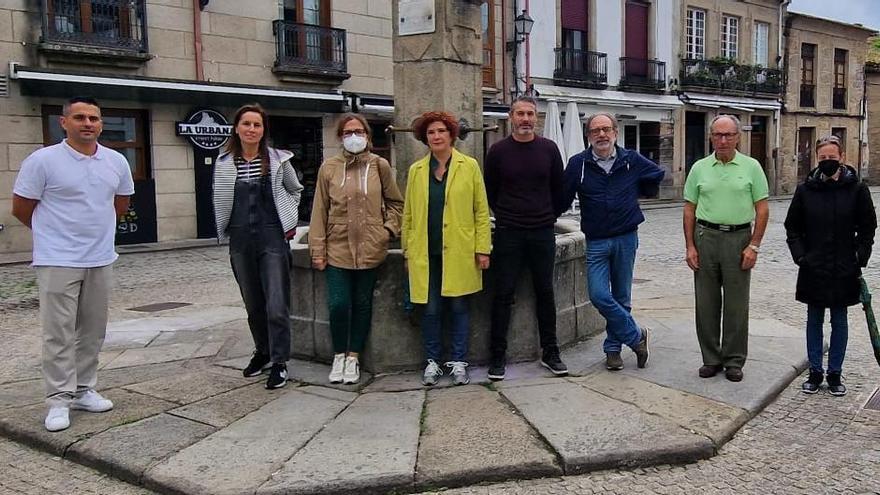 Los vecinos de O Castro reiteran su malestar con los ruidos de los pubs