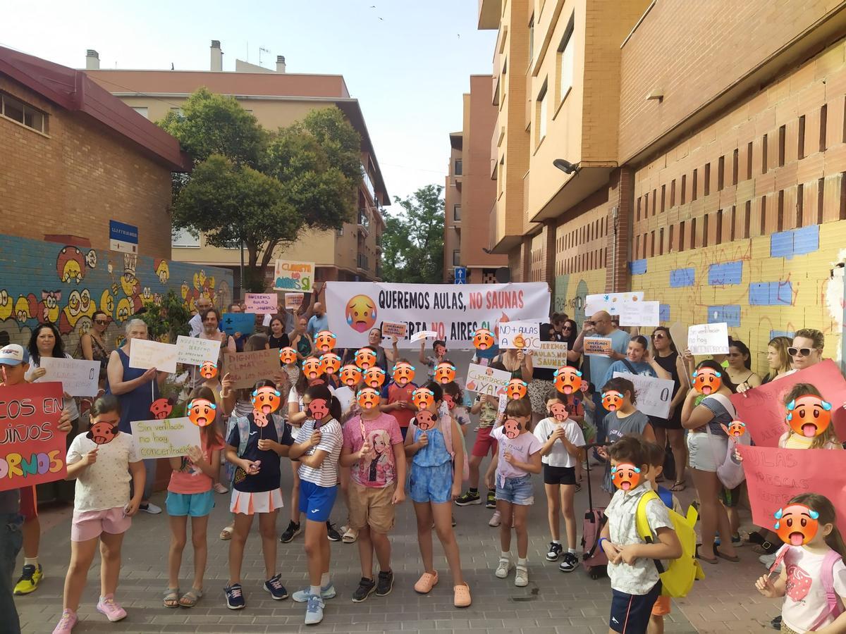 Calor aulas Murcia | La comunidad educativa lleva las protestas por el ...