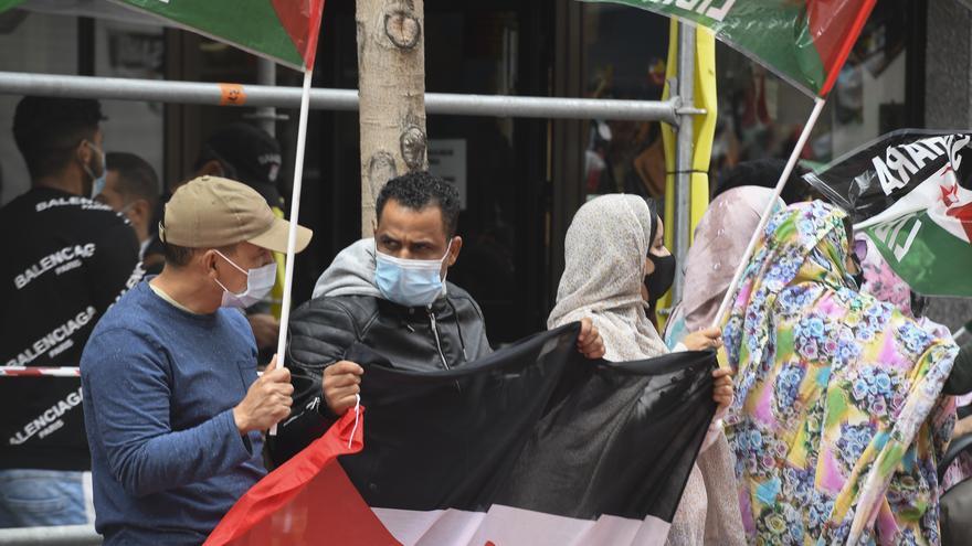 Manifestación de saharauis frente al Consulado de Marruecos