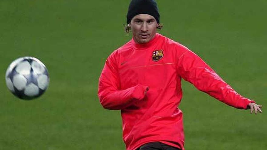 Messi, ayer, durante el entrenamiento en el José Alvalade