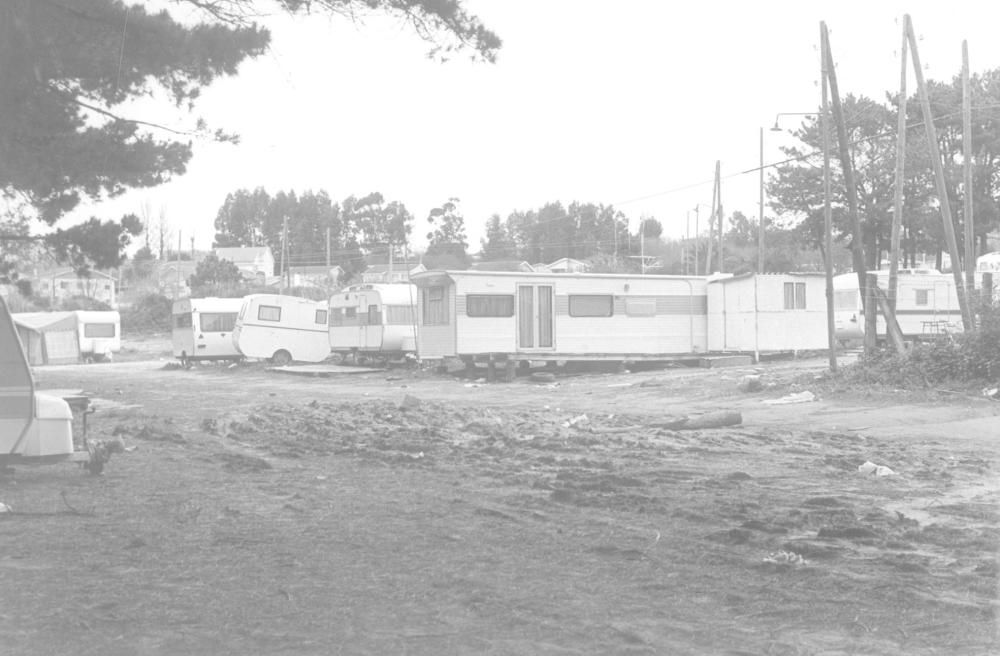 Caravanas en el aparcamiento de Samil (Vigo), en 1979.