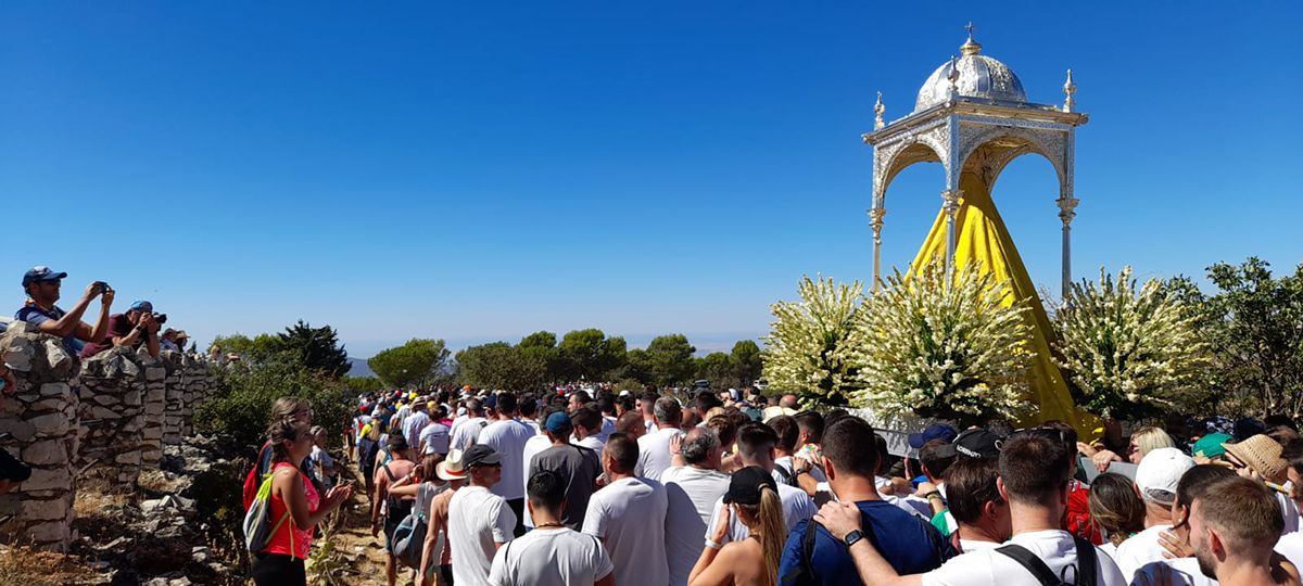 Bajá de la Virgen de la Sierra en Cabra