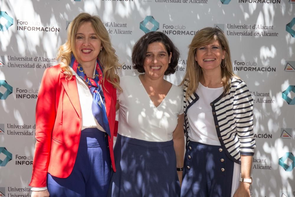 De izquierda a derecha: Aránzazu Calzada, Raquel Huete y Cristina Rodes