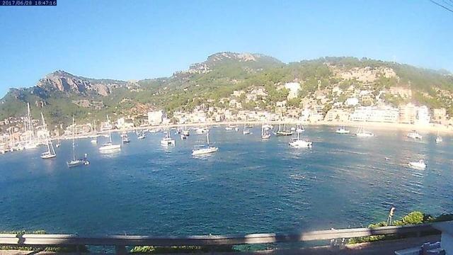 Die Sonne scheint über Port de Sóller am Mittwoch (28.6.). Damit soll am Freitag Schluss sein.