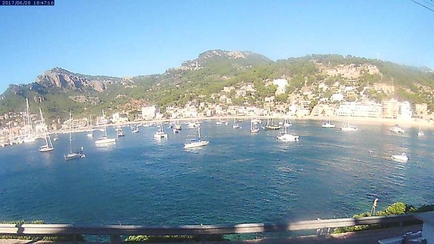 Die Sonne scheint über Port de Sóller am Mittwoch (28.6.). Damit soll am Freitag Schluss sein.