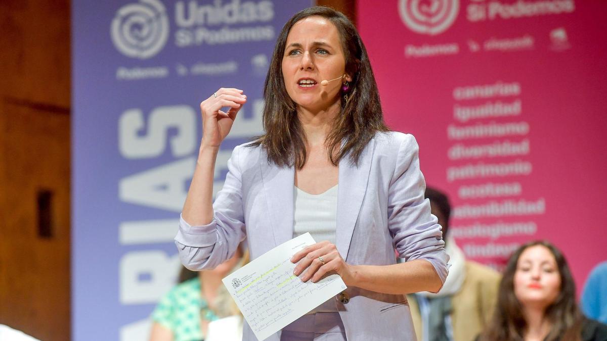 Ione Belarra durante el mitin de Podemos en Las Palmas de Gran Canaria, ayer, domingo.