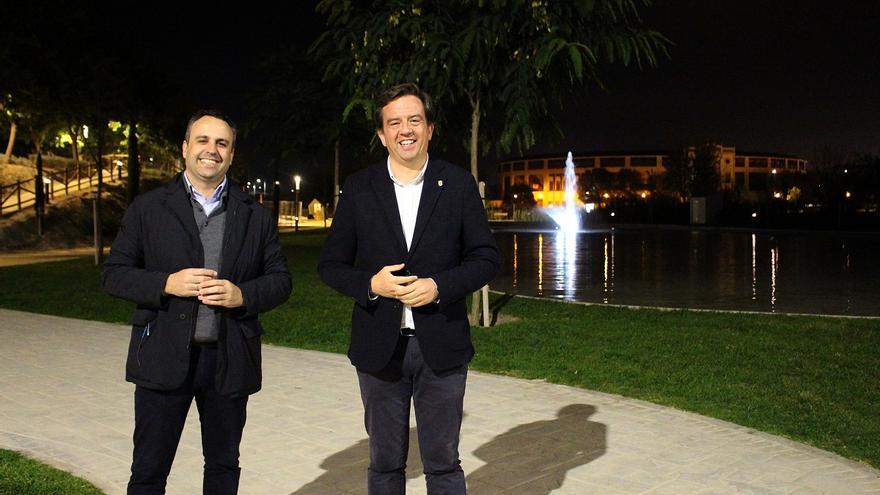 El Parque Europa de Lucena estrena iluminación y amplía su horario de apertura