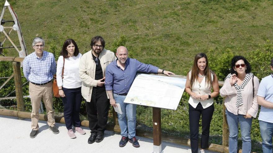 La senda del Cervigón estrena mirador y recupera sus millas naúticas