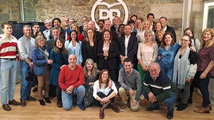 Junta directiva del Partido Popular de Vigo .  | // FDV