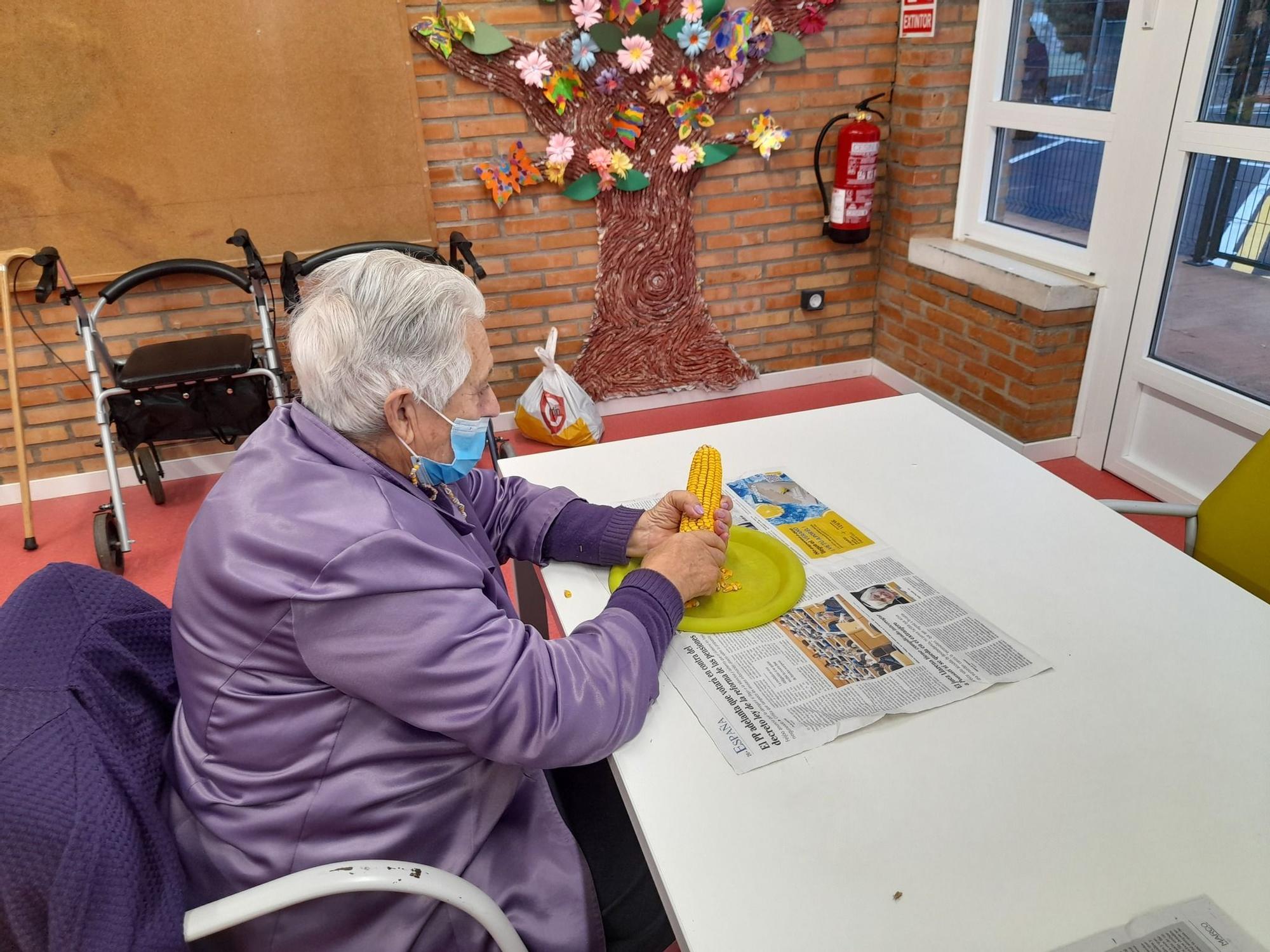 Los usuarios del programa Vellos Tempos no dejan de entretenerse y divertirse.