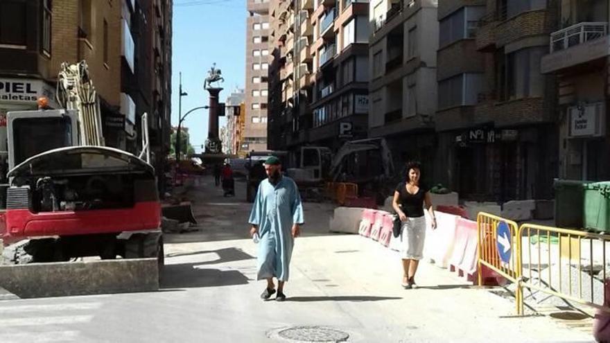 Las obras de la calzada de la avenida Juan Carlos I van avanzadas tras el impulso dado a los trabajos soterrados.