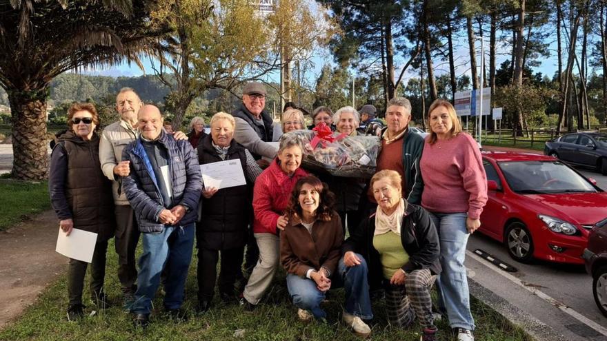 Vecinos de Noalla arrasan en el torneo de billarda del Taller de Memoria | FDV