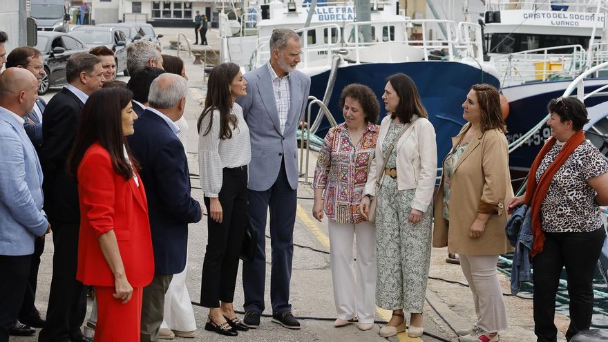 Los reyes esta mañana en la localidad lucense de Burela