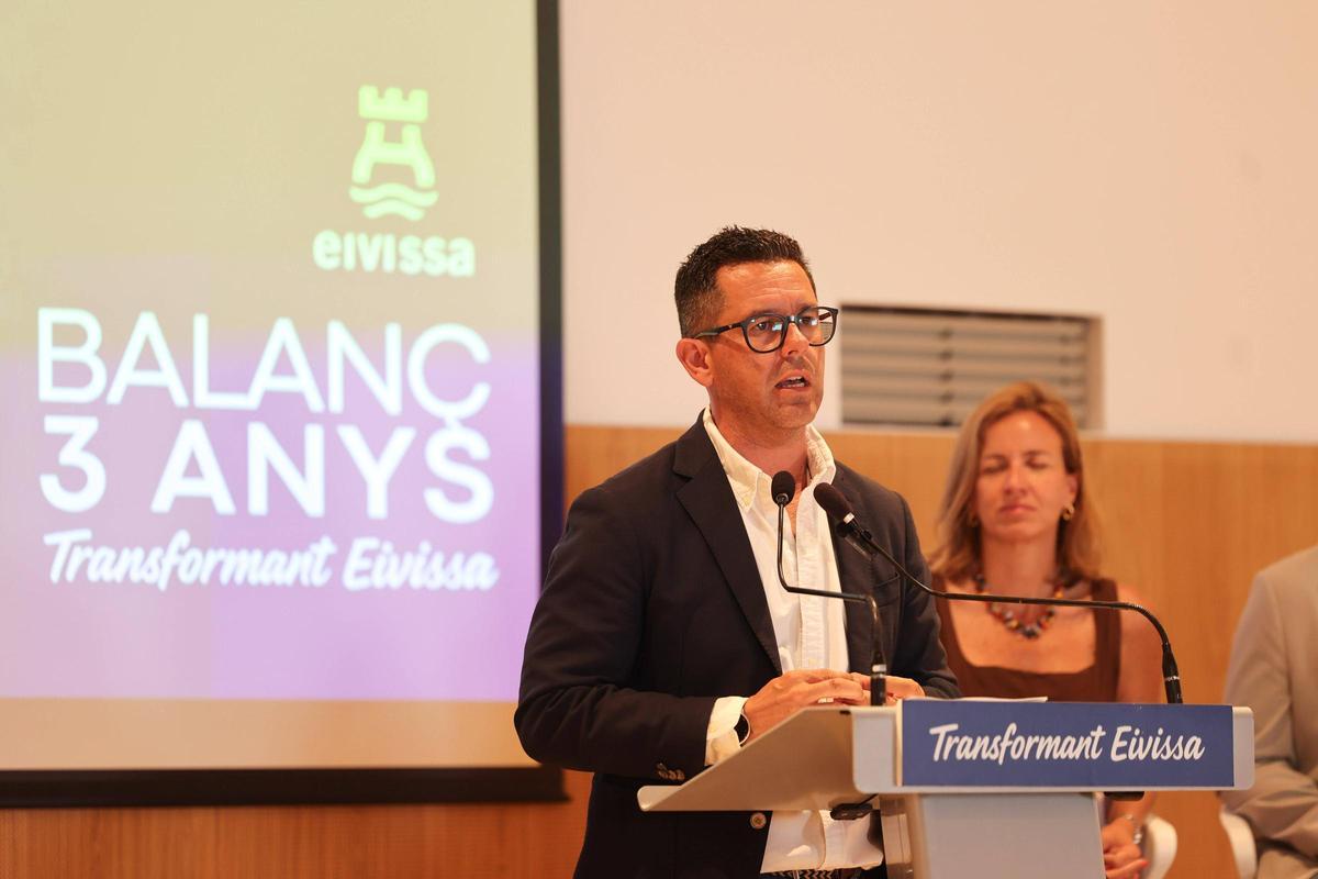 Galería: Rafael Triguero presenta el balance de tres años de mandato en el Ayuntamiento de Ibiza