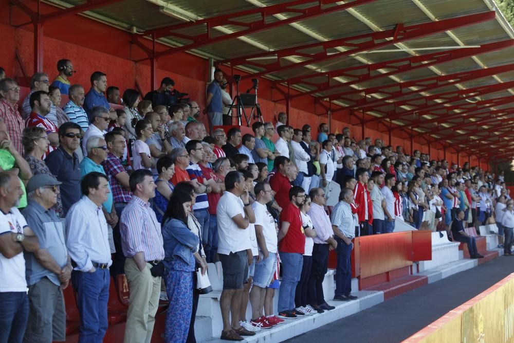 El partido entre el Sporting B y el Gernika, en imágenes