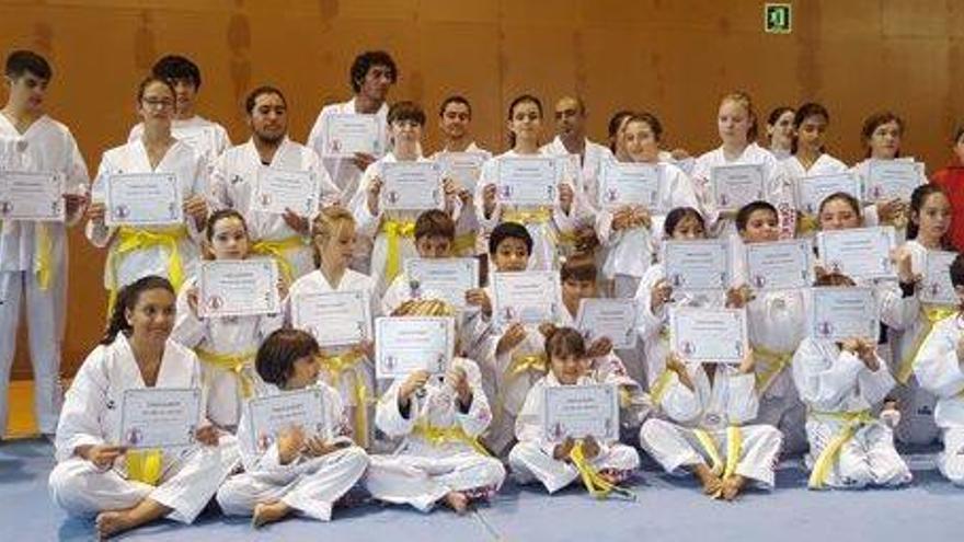 El taekwondo lleva a cabo el primer examen en Formentera